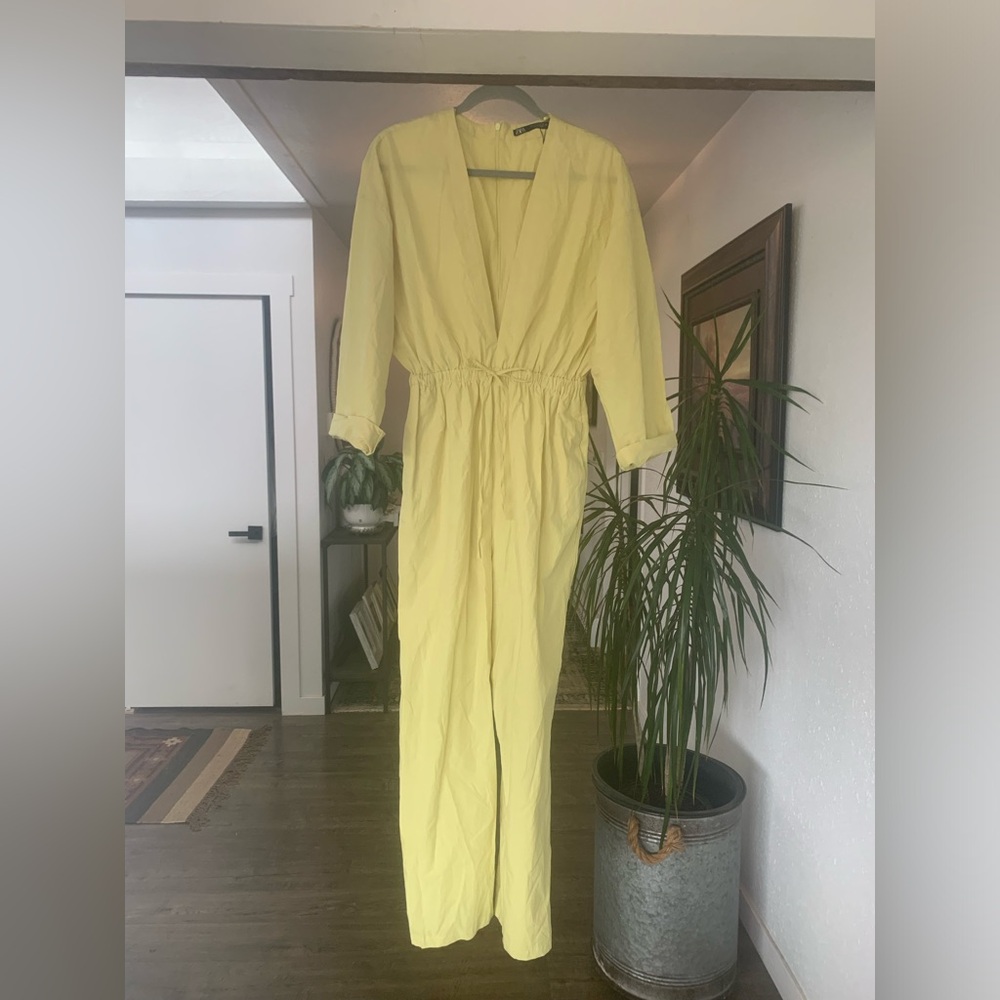 Zara Plunge Jumpsuit Roll Sleeve Lime Green Women’s Cotton Small‎ Preloved
